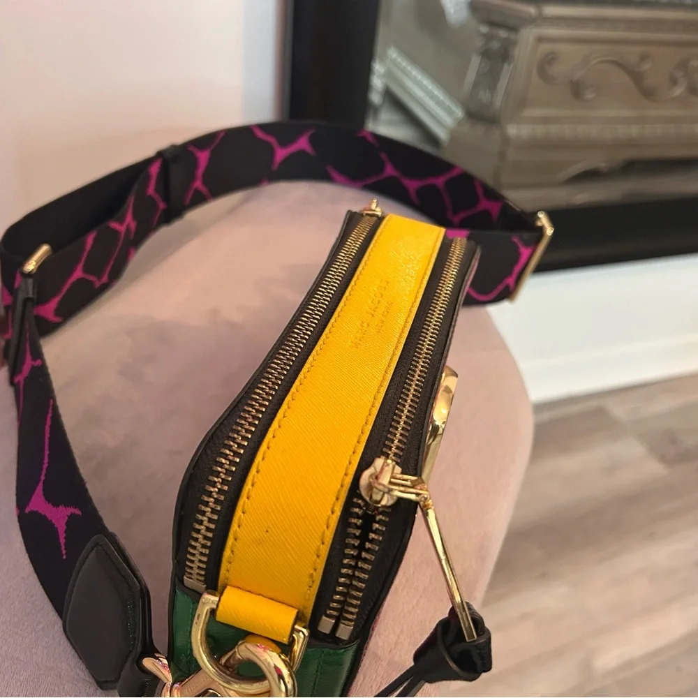 Marc Jacobs multi colored leather Crossbody . Used. - Picture 5 of 8